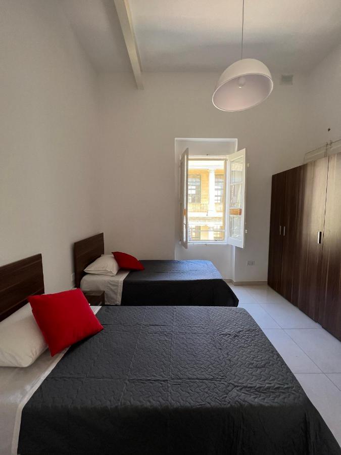 Room With Private Bathroom Sliema Kültér fotó